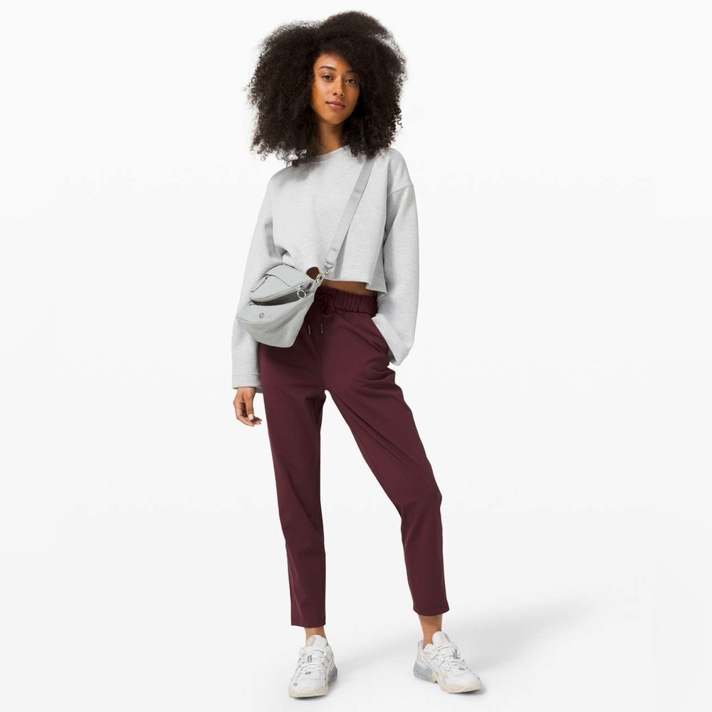 Lululemon Womens Keep Moving Pant Jogger Cassis Maroon Size 8 Ankle EUC